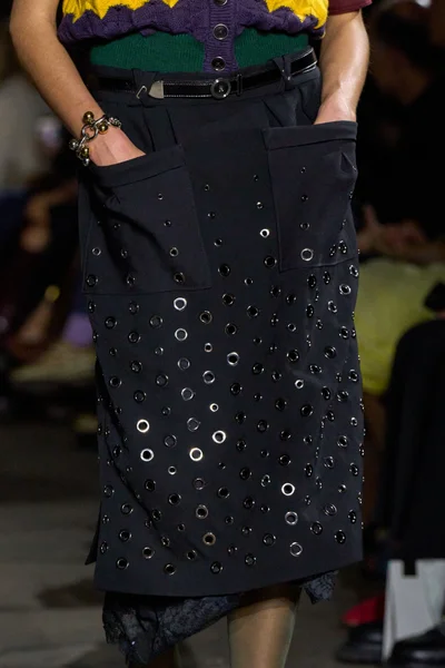 Look 30